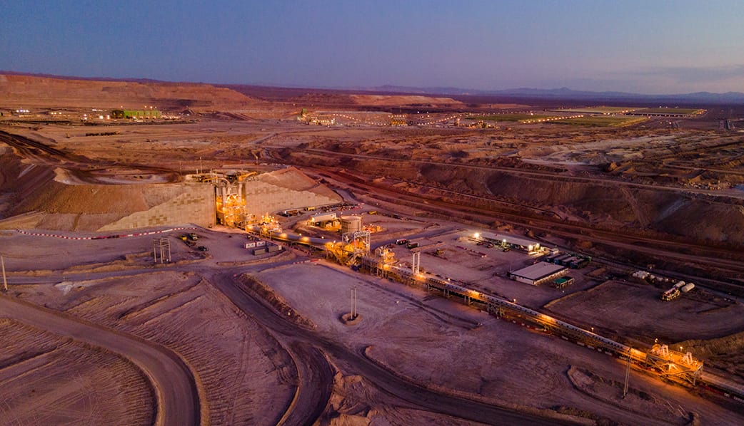 CUMBRA: Spence, obras civiles y montaje electromecánico de la chancadora primaria para BHP, la empresa minera más grande del mundo