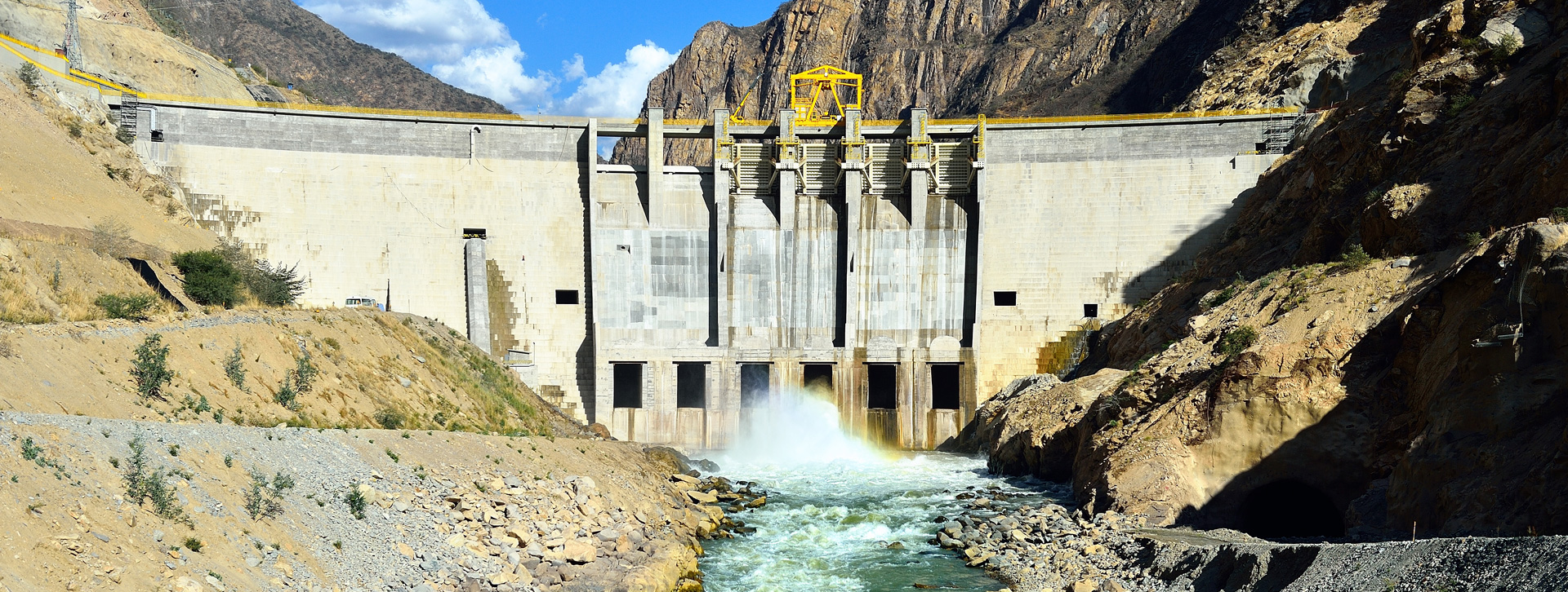 CUMBRA: Central Hidroeléctrica Cerro del Águila, la segunda más grande del Perú