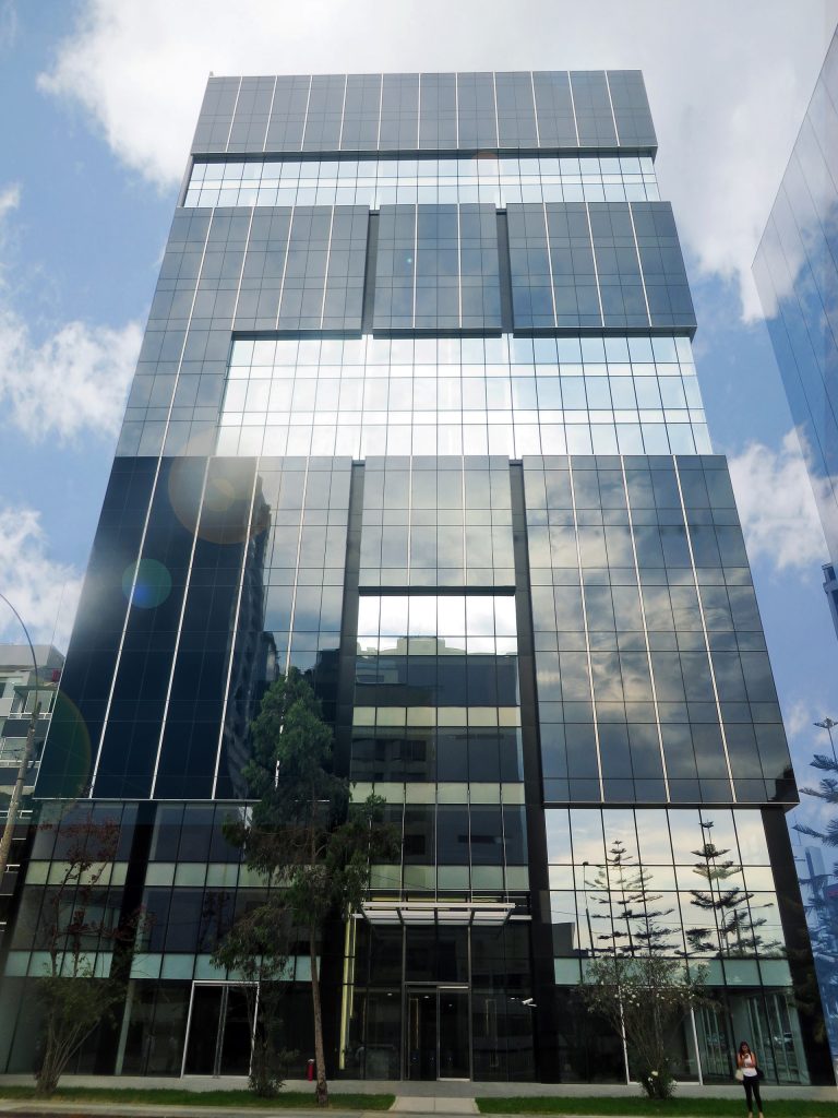 CUMBRA: Oficinas Rivera Navarrete