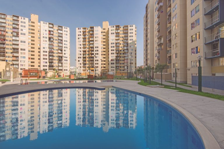CUMBRA: Parque Central Club Residencial