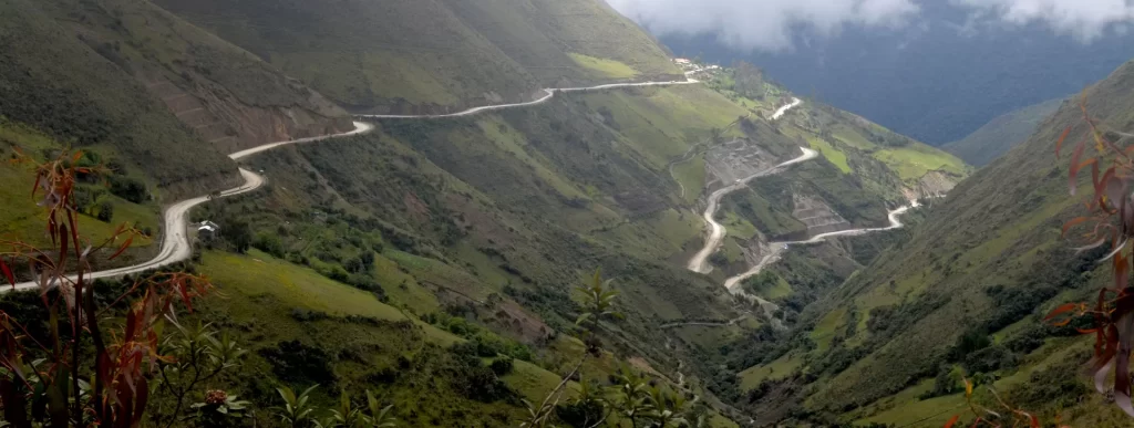 CUMBRA: Carretera Quinua – San Francisco (tramo 2)
